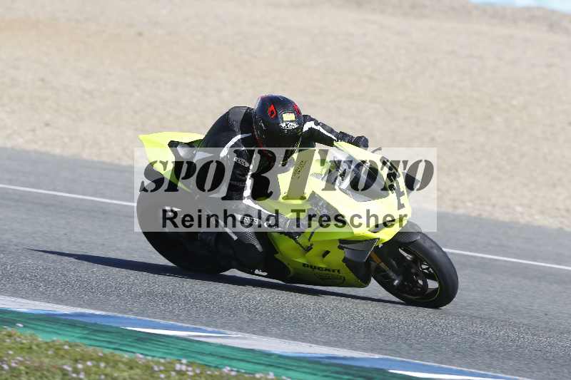 /Archiv-2024/02 29.01.-02.02.2024 Moto Center Thun Jerez/Gruppe gruen-green/229